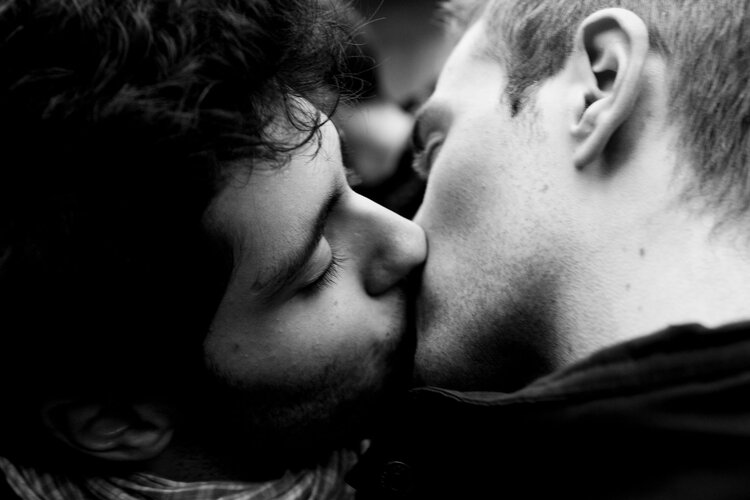 Carnal Kissing | The Daring